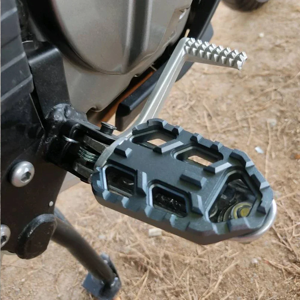

Motorcycle Accessories Footrest Footpeg Foot Pegs Pedals for Suzuki DL650 Vstrom DL 650 XT DL650XT DL1000 V strom 1000 V-STROM