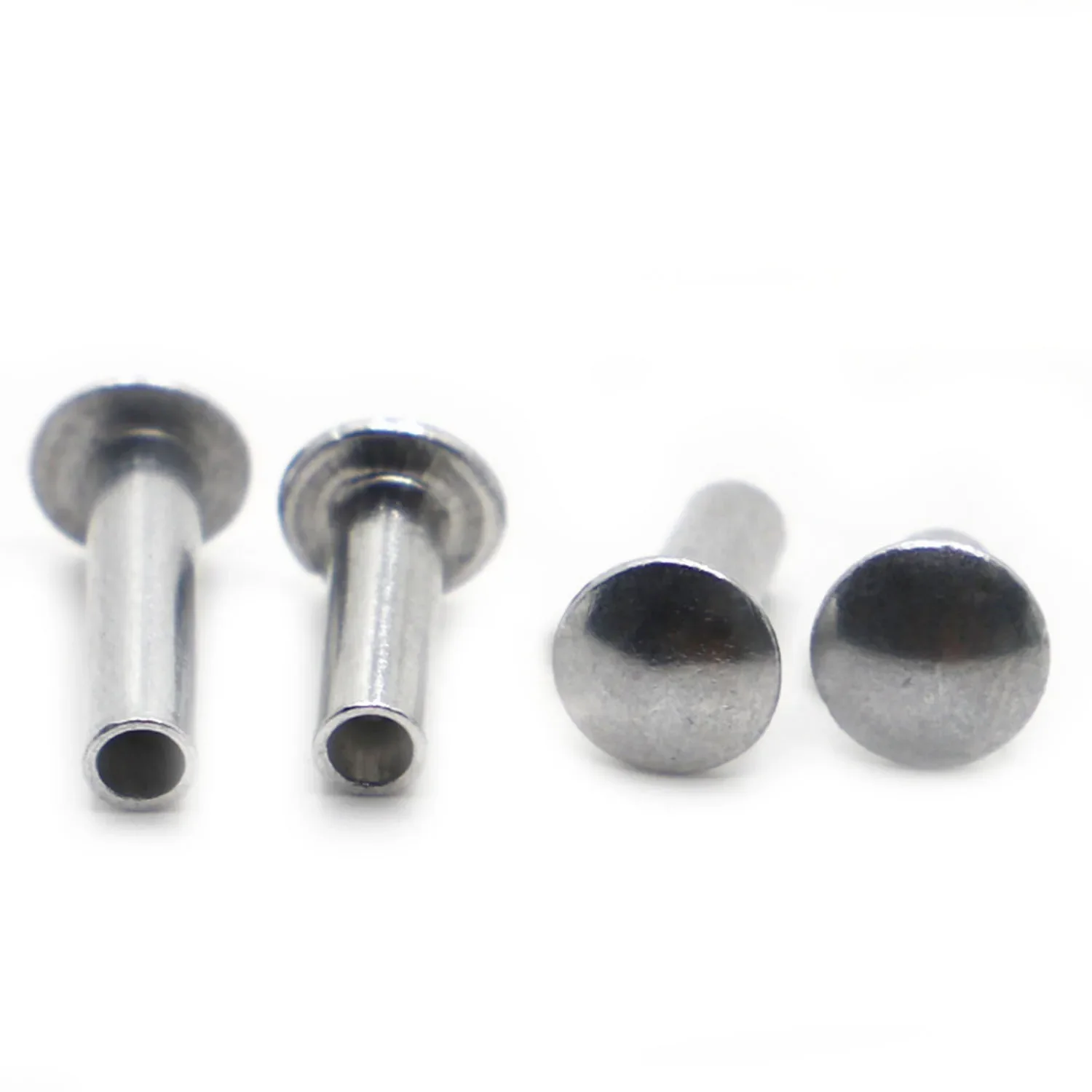 10-50個M2M2.5M3 M4 M5 M6 GB873アルミニウムラウンドフラットトラスヘッドハーフセミホローシャンクリベット直径2-6mm長さ3-30mm