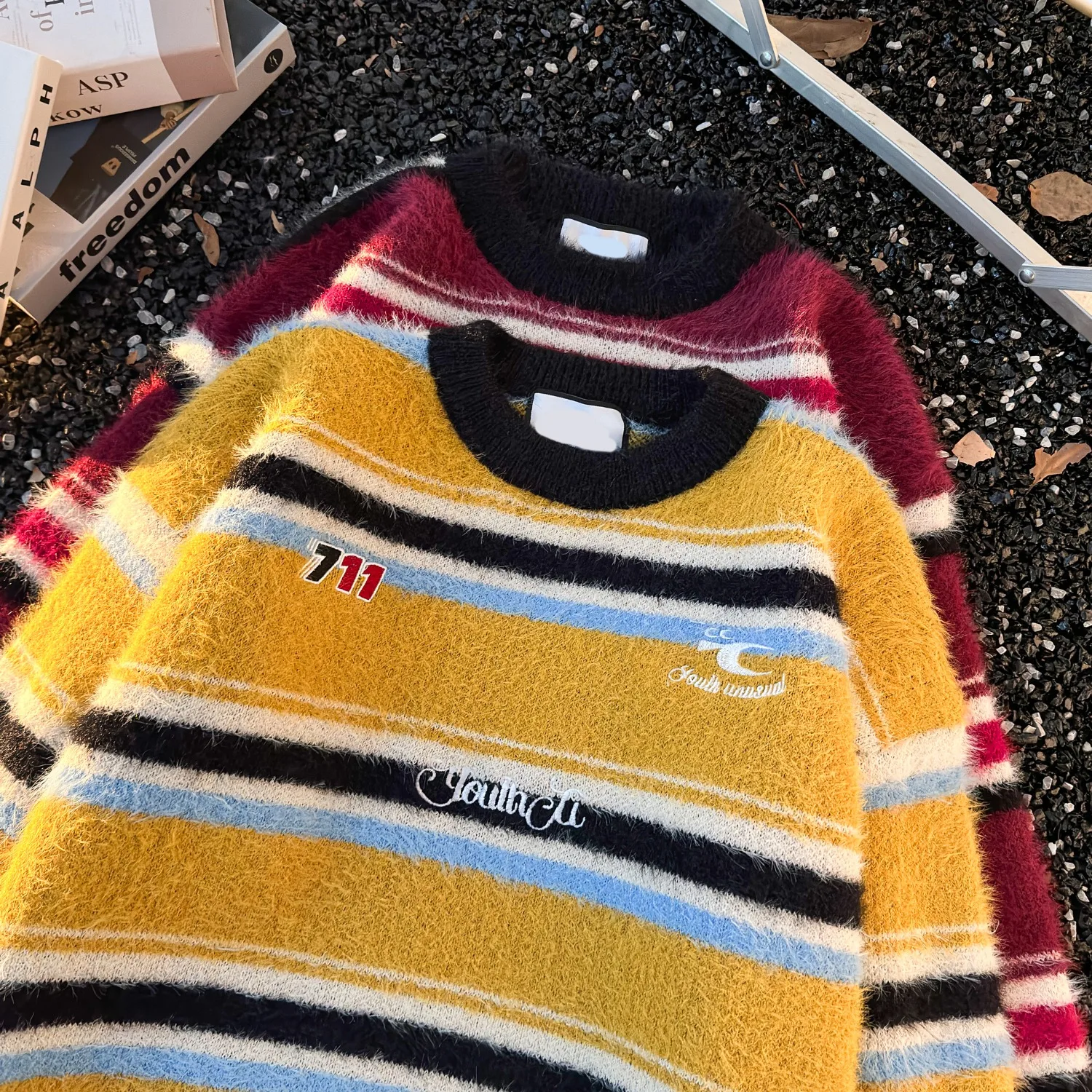 

New autumn and winter embroidered striped mink fur round neck sweater for men and women, relaxed and lazy style, pullover knit s