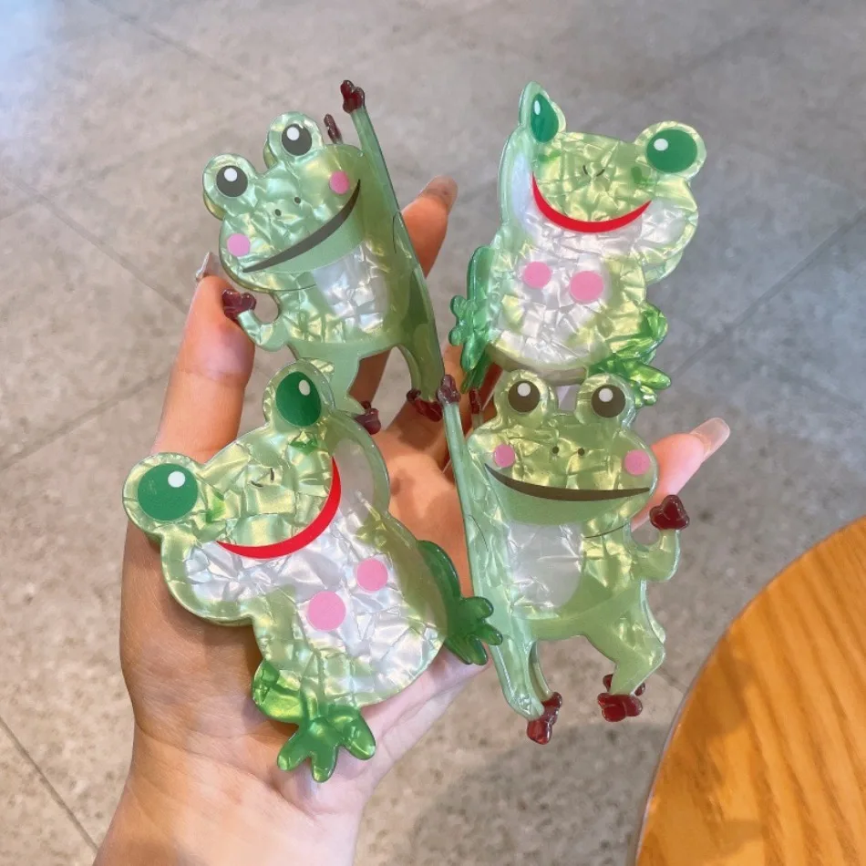 

Halloween Girls Funny Frog hair claw clip Cute Women's Grab Clip Disc Hair Grab Clip Acrylic Shark Clip Hair Accessories ZX07