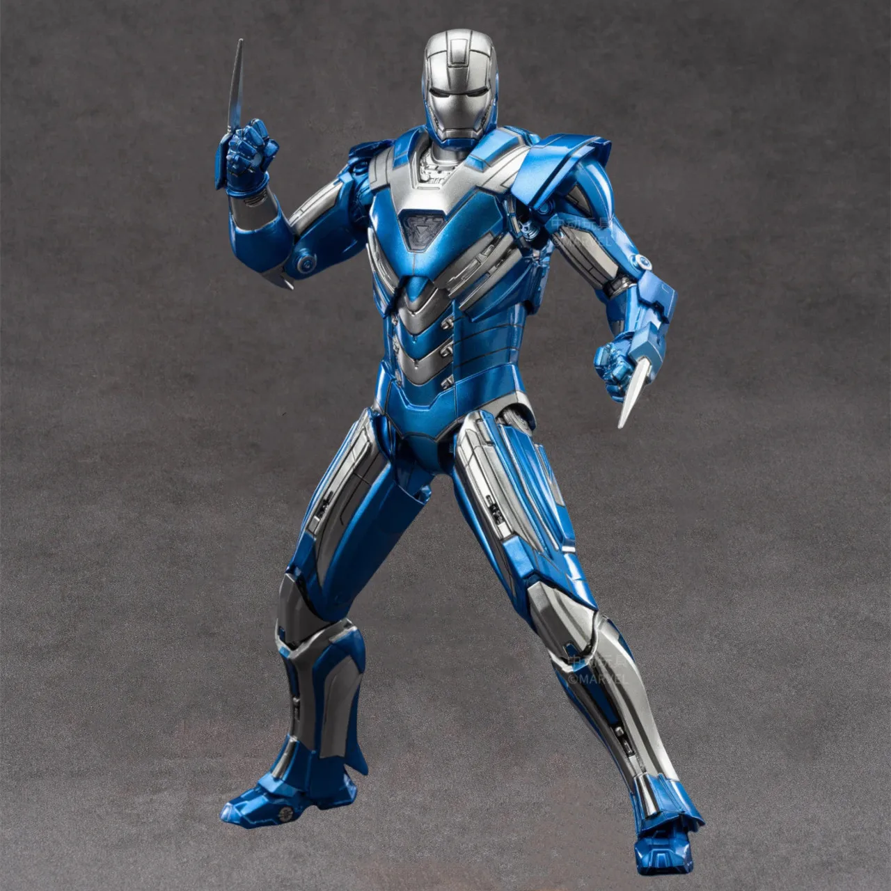 NEW ZD Toys Iron Man MK30 Action Figure Marvel SAGA Mark 30 Figures Stark MARK XXX Blue Steel Figurine Model Doll Boys Gift