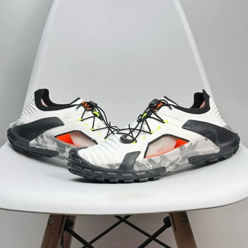 Top Quality Water Sneakers Unisex Outdoor Sports Sneakers Breathable Gym Sneakers Couples Soft Bottom Walking Shoe for Men Women