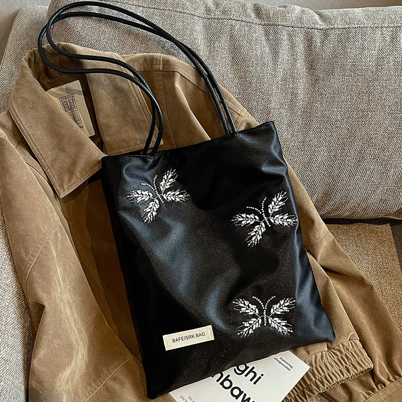 Luxury Beadding Embroidered Flower Tote Bag Classic Black Handbags Women New Large Capacity Single Shoulder Underarm Bags