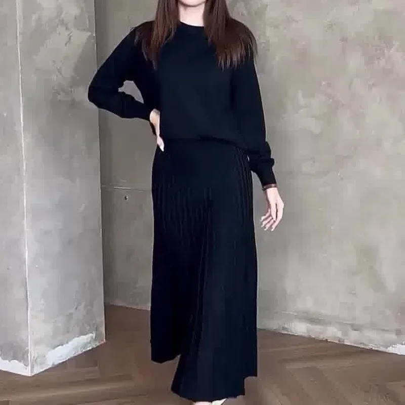 Sweater European and American 2024 Autumn Commuting Temperament Round Neck Solid Color Long Sleeved Pleated Skirt Suit for Women