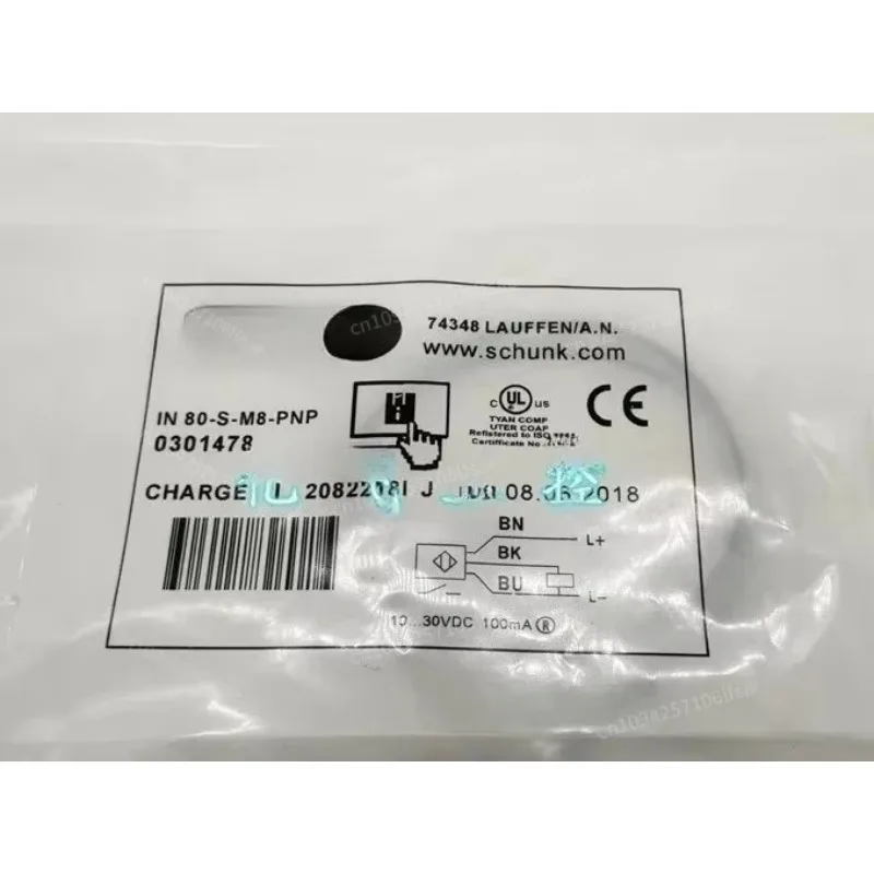 

NEW Magnetic switch IN 80-S-M8-PNP 0301478 Proximity switch sensor