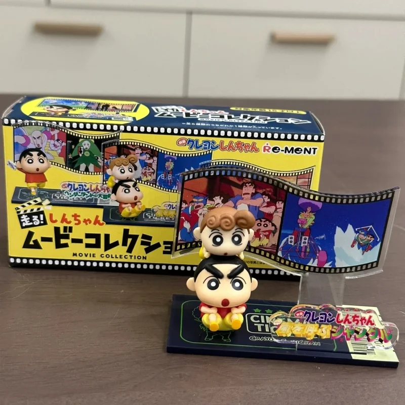 Re-Ment-Crayon de película Shin-chan, caja ciega de escena, juguetes, figura, tablero acrílico, colección, decoración de escritorio, regalos de cumpleaños en miniatura para niños
