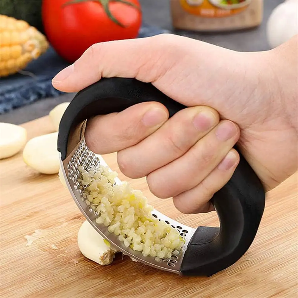 1PCS Manual Garlic Press Rocker Kitchen Gadgets Garlic Mincer Chopping Tools Stainless Steel Garlic Peeler Peanuts Press Crusher