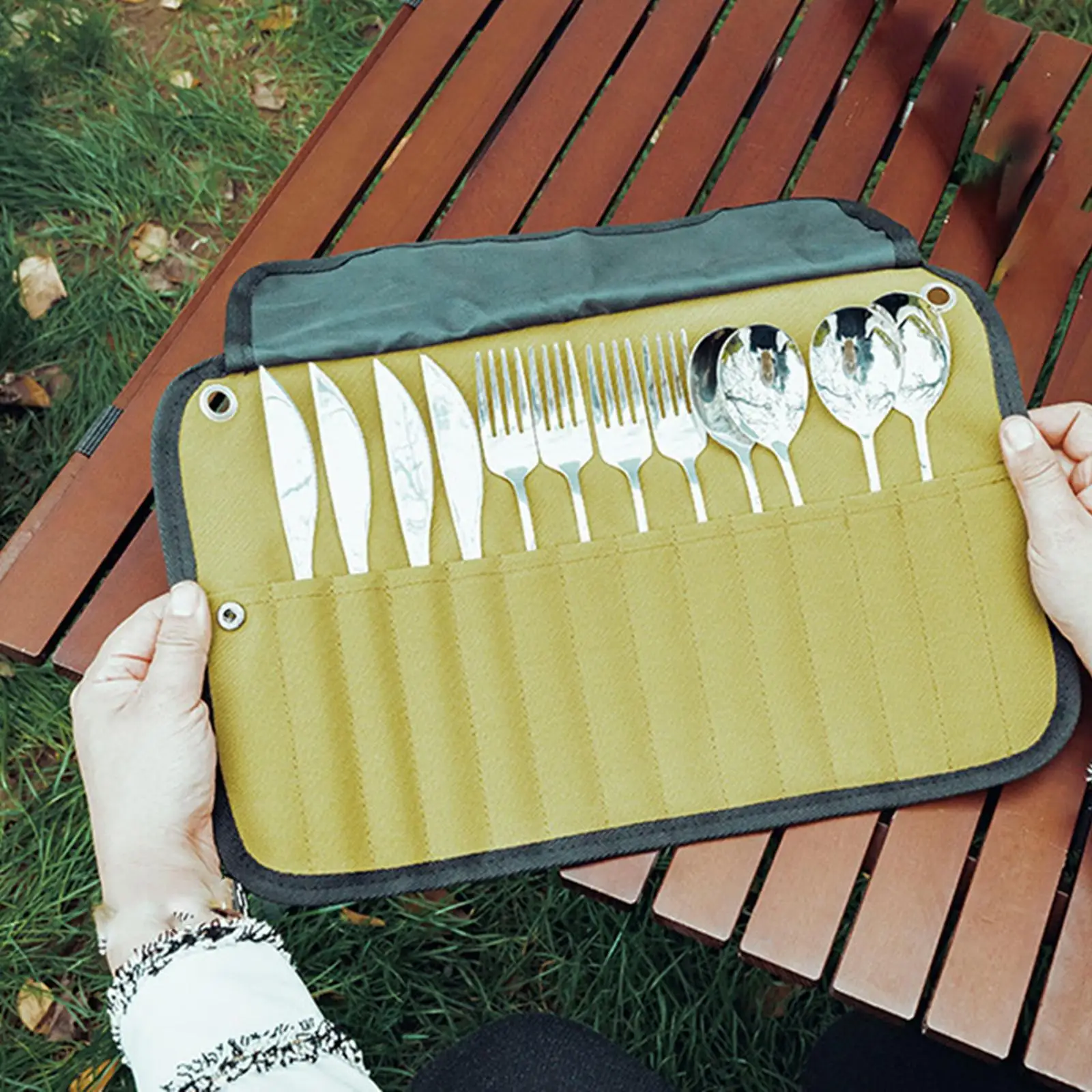 

Outdoor Camping Tableware Set Picnic Activities Supplies Organizer
