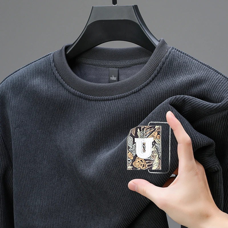 Luxury Men Winter Long-Sleeved T-Shirt Thickened Fleece-Lined Round Neck Pilling-Resistant Non-deforming Tops Leisure Men's Wear