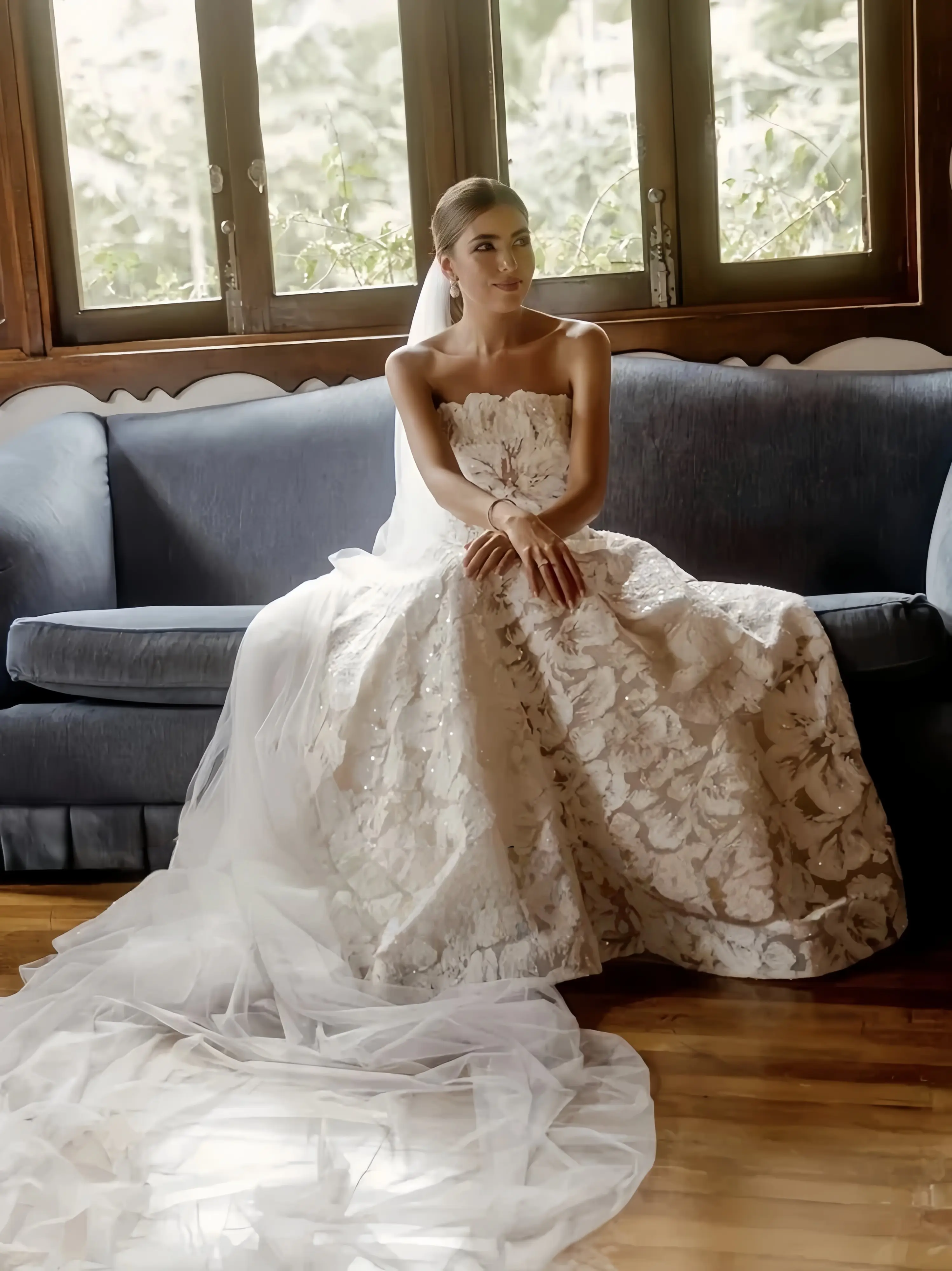 Vestido De Novia sin tirantes personalizado con impresionantes Apliques De encaje y silueta Floral De corte A, Vestidos De Novia