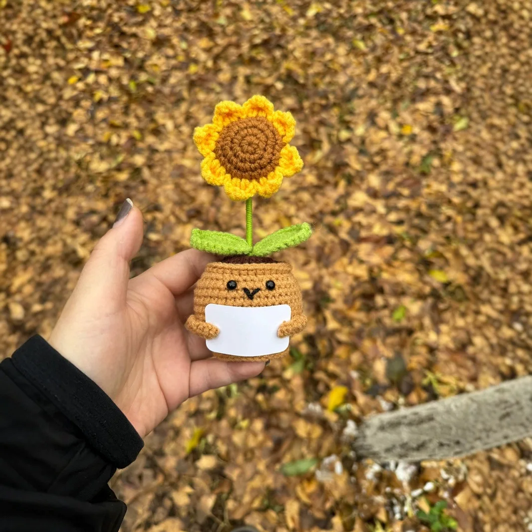 Cross border New Sunflower Hook Weaving Creative Cartoon Doll Weaving Pottery Ornament Hook Weaving Office Desktop