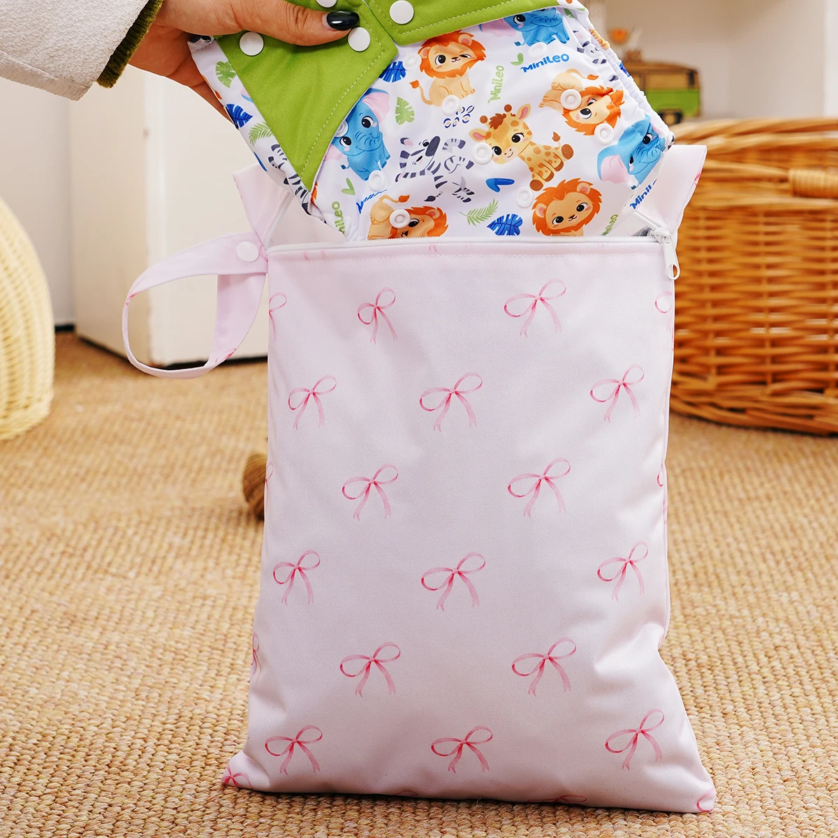 Elinfant 3PCS Portable Waterproof Wet Dry Bag For Swimsuits, Diaper Bags For Cloth Diapers,Washable Reusable Storage Bag view 4