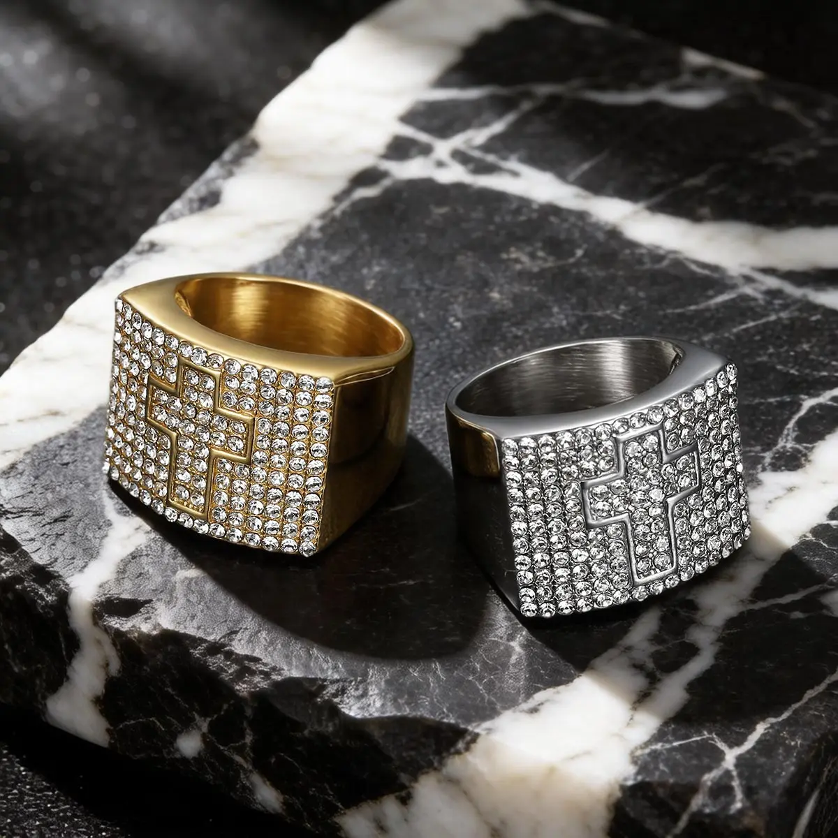 

European and American Style 316 Stainless Steel/Titanium Steel Gold-Plated Full Diamond Cross Hip-Hop Men's Ring, High-Quality Non-Fading Punk Men's Ring