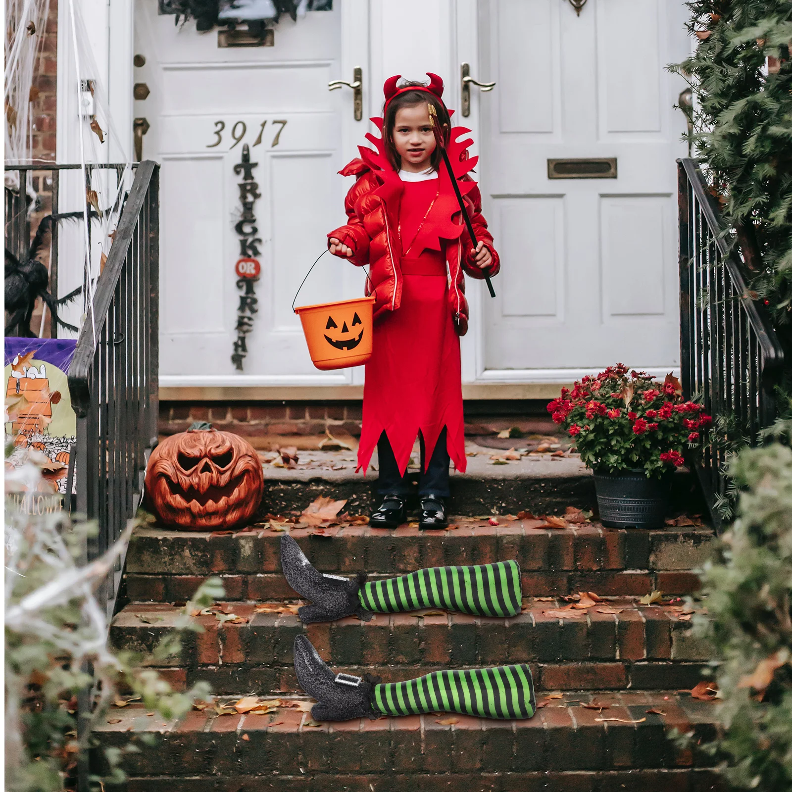 

Halloween Witch Leg Decoration Garden Ornament Yard Decor For Haunted Party Supply Photo Prop Lawn Decoration