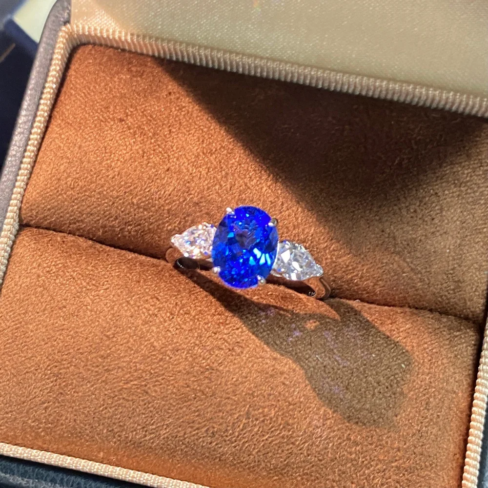 New product cultivated cobalt spinel ring S925 silver simple three-stone round diamond ring blue little demon cobalt fashion