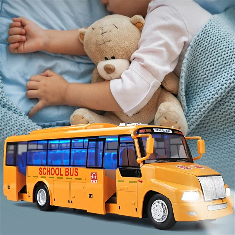 Alloy America School Bus Model Diecasts Metal Toys Student Bus Car Vehicles Model Simulation Sound and Light Boy Kids Gifts