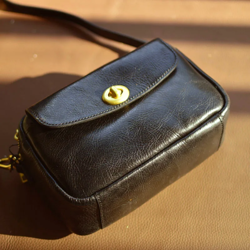 

AETOO Cowhide small square bag senior sense retro double zipper crossbody bag handplant tanned leather women's multi-layer small