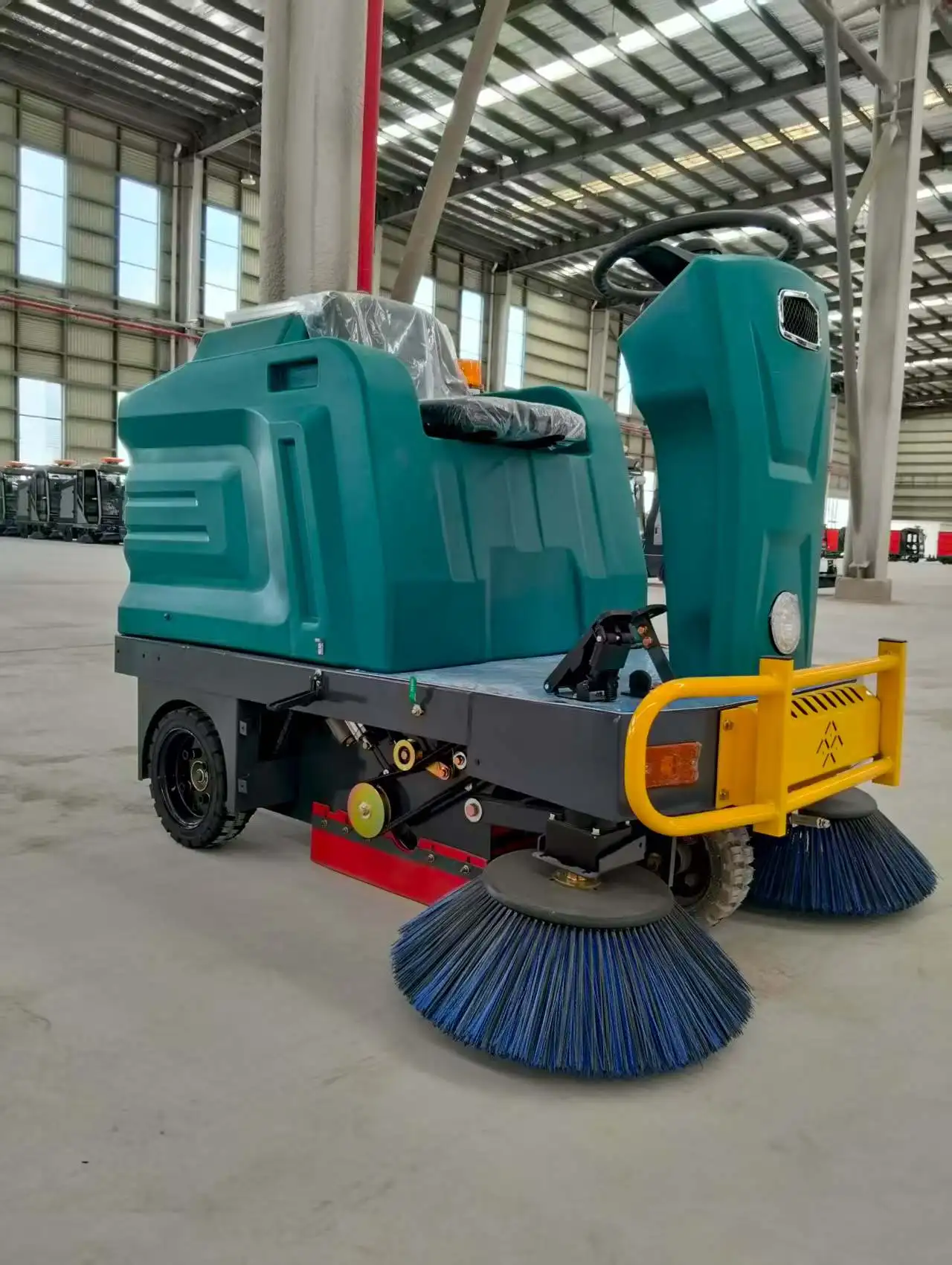 

Car mounted road sweeper, outdoor commercial industrial clean electric sweeper, garden parking lot battery sweeper, hot selling