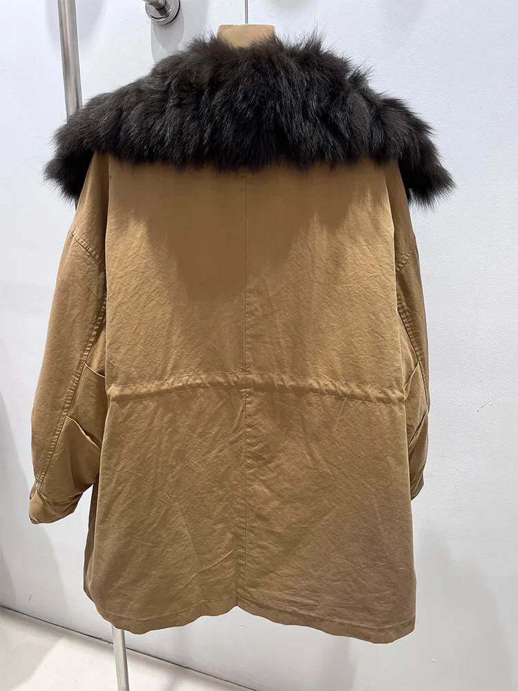 جديد شتاء دافئ لعام 2025 سترات نسائية طبيعية من ريش الإوز معاطف من فرو الثعلب الحقيقي سترات منتفخة ملابس خارجية نسائية سميكة غير رسمية