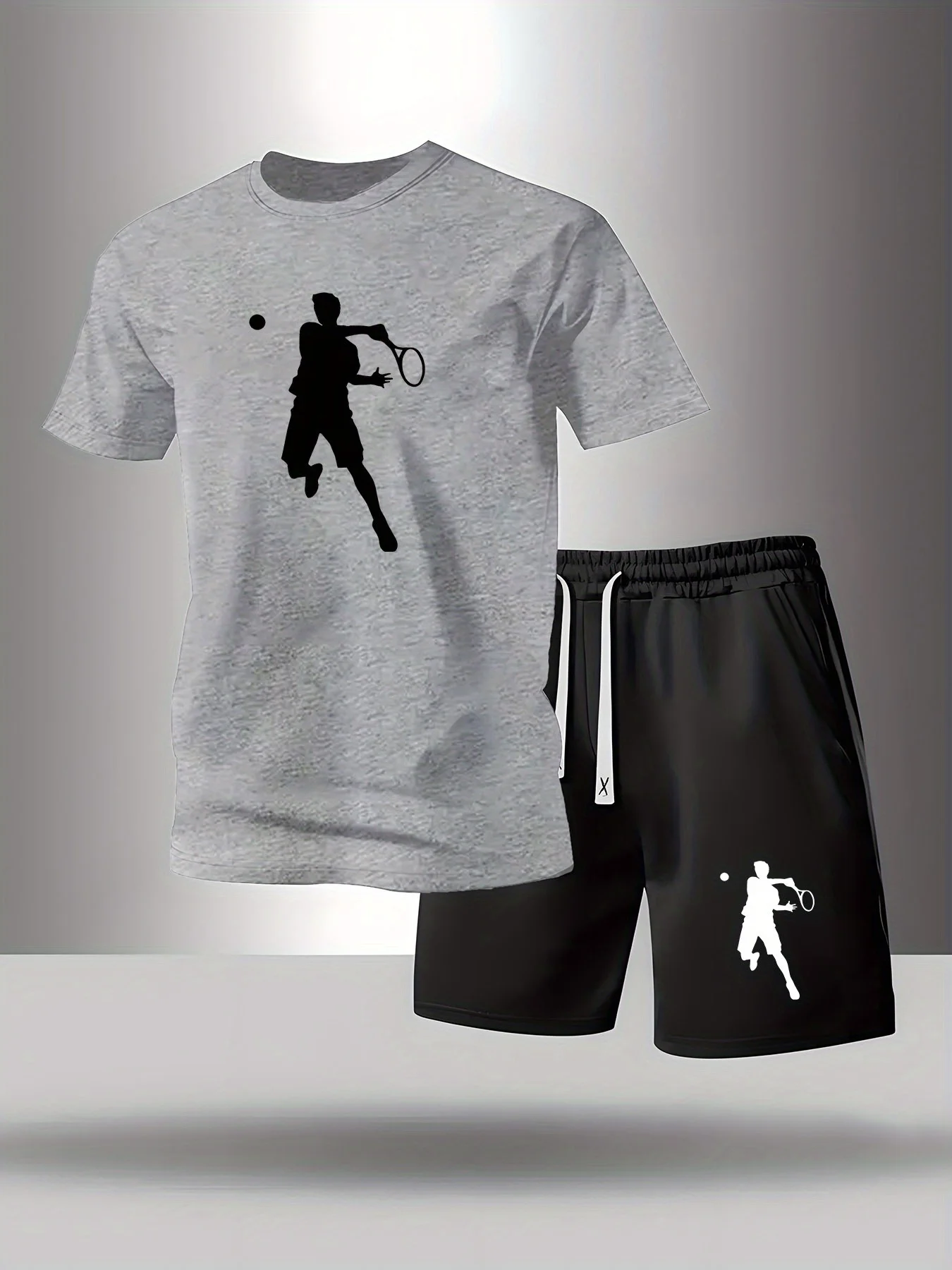 

Комплект теннисной футболки и шорт 2025 года. Мужской повседневный комплект рубашек с круглым вырезом. Комплект из двух предметов: однотонная рубашка с короткими рукавами и шорты.