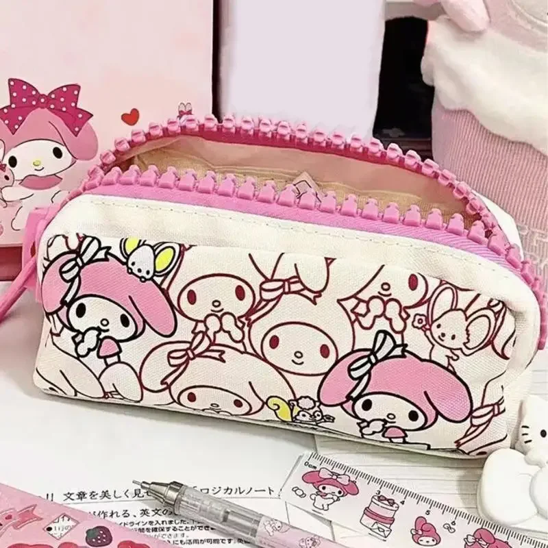 

Melody Pochacco Large Capacity Pencil Case Kawaii Cartoon Zipper Stationery Bag Desktop Decoration Trendy School Supplies Gift