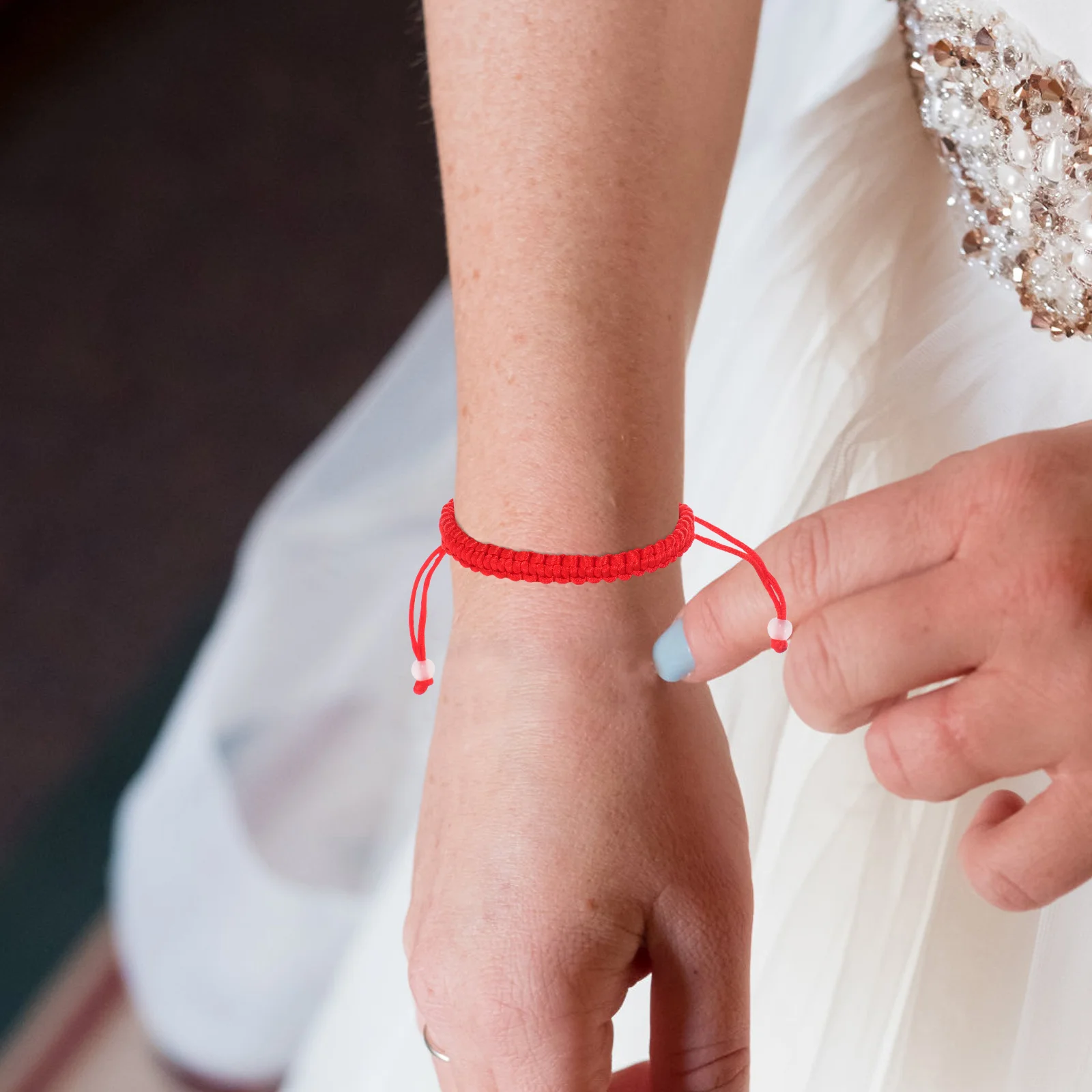 

12Pcs Red Rope Bracelets Hand-Knitted Lightweight Jewelry for Women Daily Wear Party Travel Decoration Red Rope Bracelets