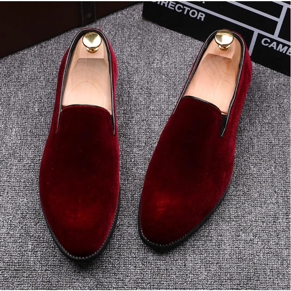 Casual Black Red Velvet Men Shoes Flat Slip-on Dress Shoes Casual Pointed Toe Solid Color Wedding Loafer Larg Size 38-44