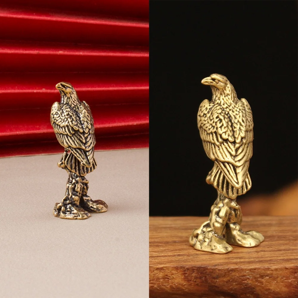 Brass Eagle Statue Vintage Simulated Animal Statue Home Office Desk Decor Ornament Metal Figure Props Toy Gift