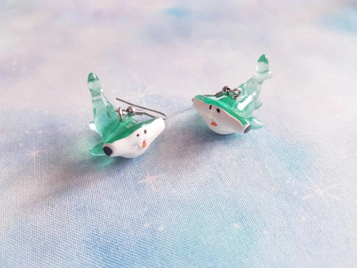 Happy Hammerhead Earrings Fashion sweet resin earrings cute2022