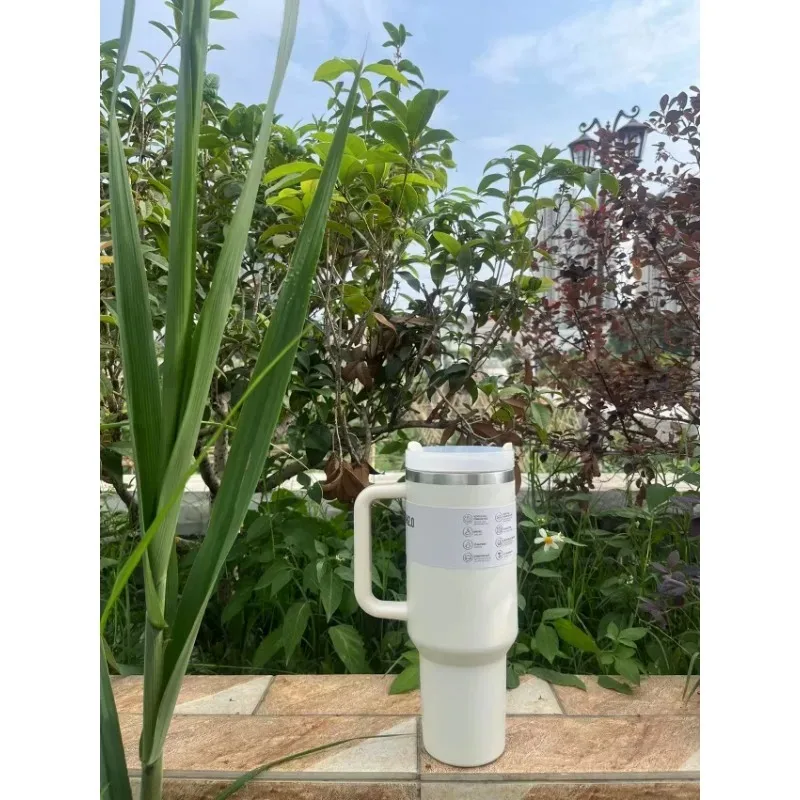 

Теплоизоляционная чашка большой емкости с ручкой и соломинкой, безопасные портативные автомобильные чашки из нержавеющей стали для удобного путешествия