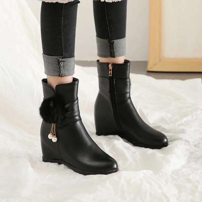 winter The New fashion Round head Increase within Women's boots child student Plus velvet Keep warm High heel Women boots 34-43