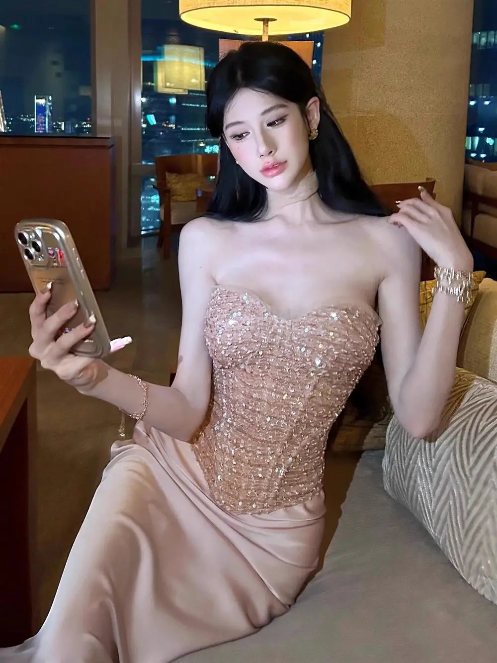 Elegant Diamond Embedded Women's Top Bottom Set Fashionable Two-Piece Suit for Early Autumn Short Sleeve Sexy Style