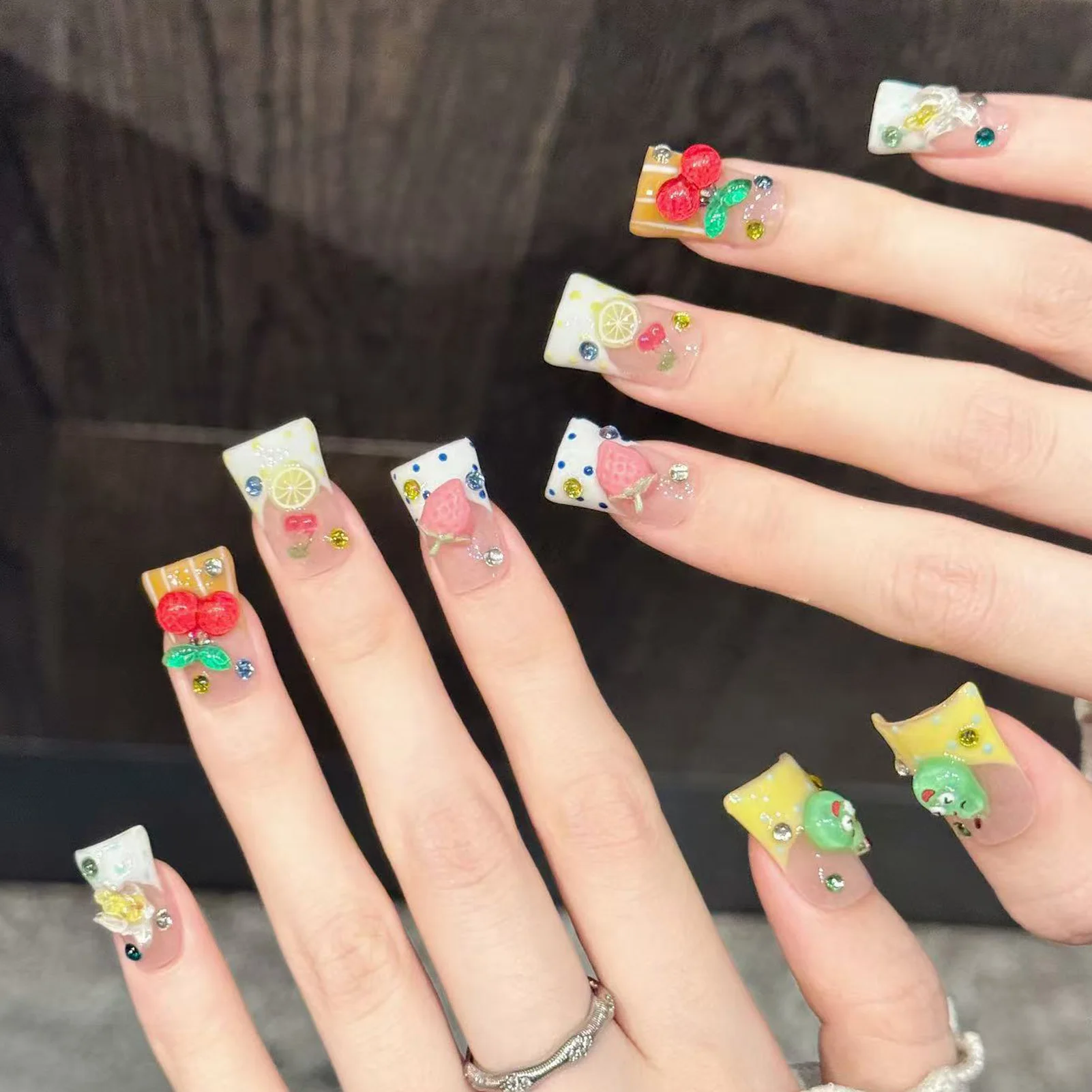 10pcs Handmade Press On Nails with 3D Fruit Design Gradient Short Duckbill Head False Nails Summer Cherry Strawberry Fake Nails view 3