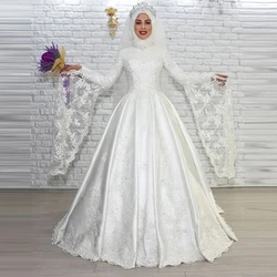 Abito da sposa musulmano di lusso A-Line collo alto maniche lunghe svasate pizzo abiti da sposa in raso arabo islamico Vestido De Noiva 2022