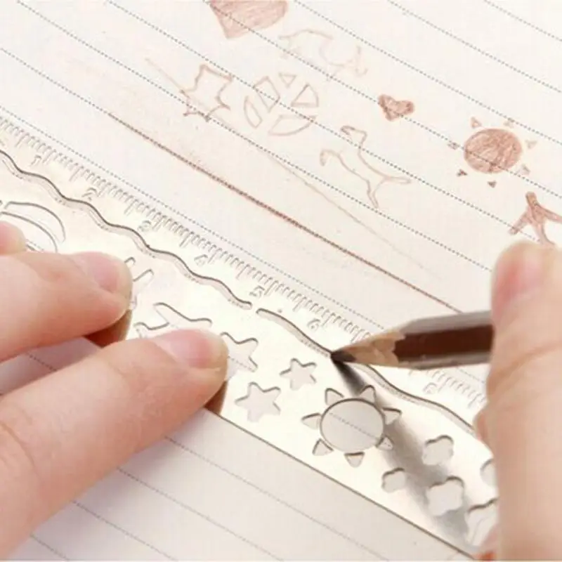 1pcs Hollowed-out Children Scale Ruler Gift Multi-function Exquisite Painting Drawing Template Stencil Random Metal Bookmark