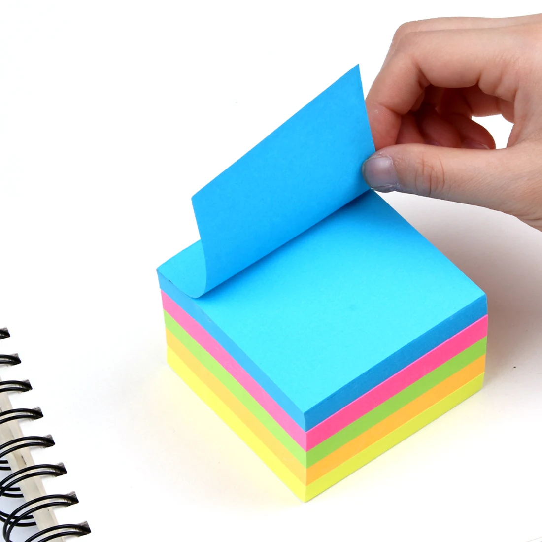 MOTARRO 500 Sheets Fluorescent Color 3*3inch Sticky Note Posted Planner Sticker Notepad Memo Pad School Office Supplies