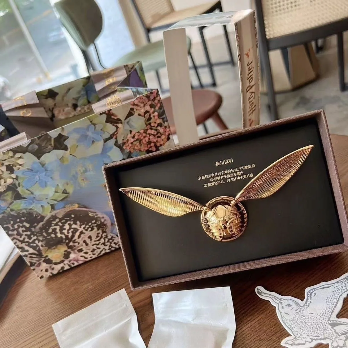 

Golden Snitch Car Air Freshener Long-Lasting Vent Clip Interior Car Fragrance Birthday & Holiday Themed Decorative Accessory