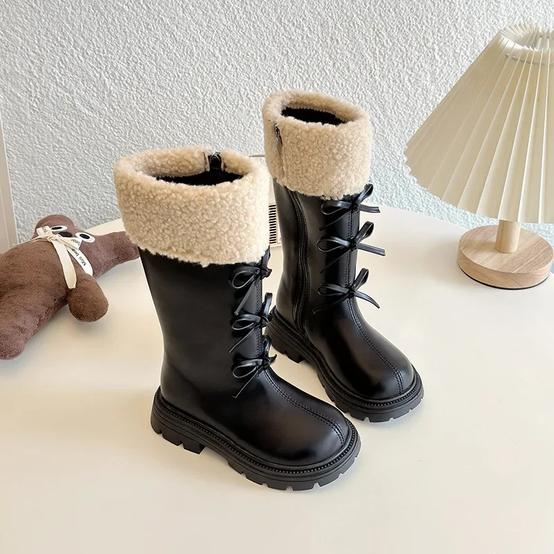 Stivali alti in cotone per bambini per ragazze 2024 inverno nuova moda stile britannico dolce papillon antiscivolo passerella scarpe in pelle chic