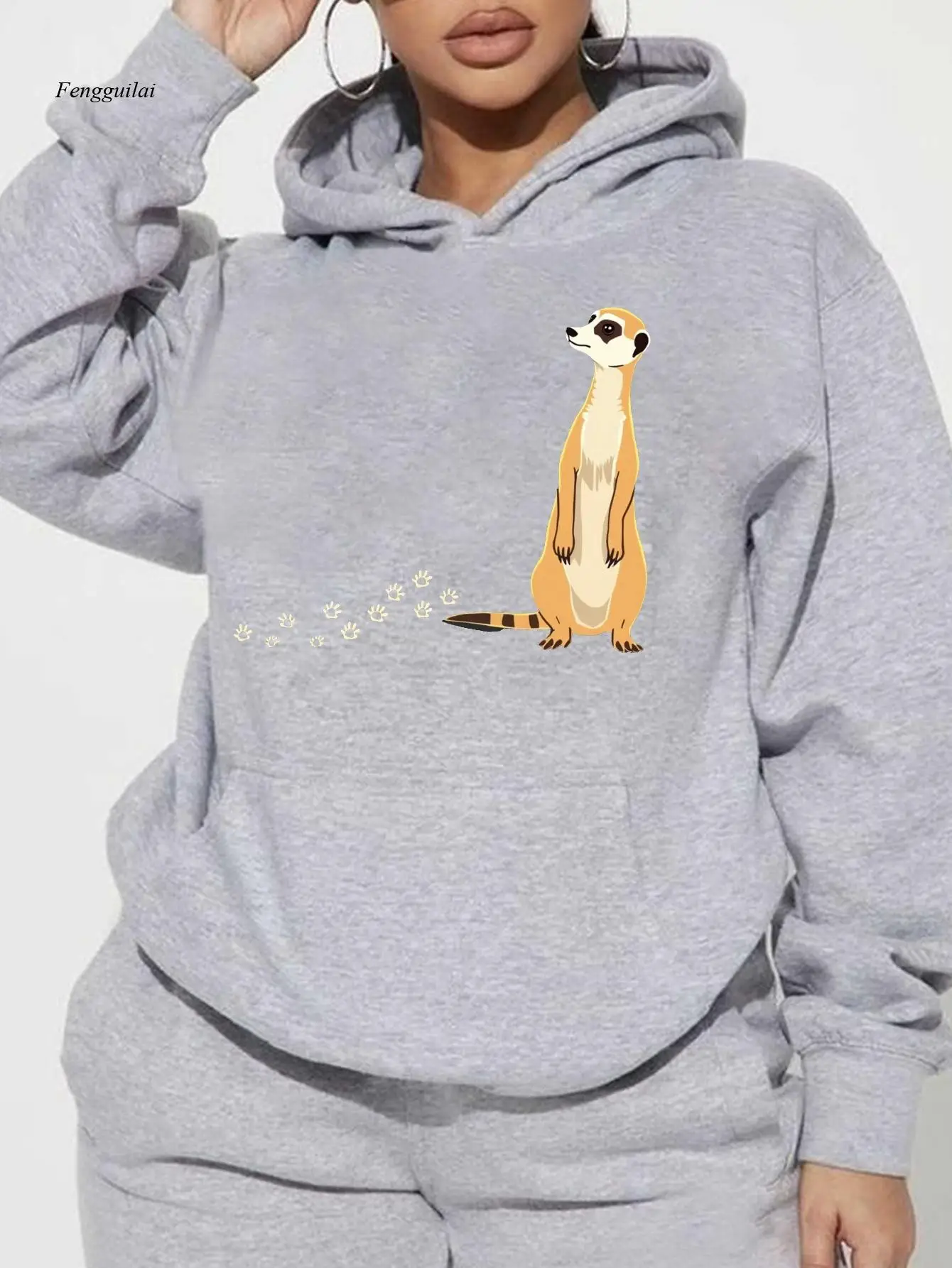 Sweat à capuche rouge imprimé suricate et patte – Design visage et queue de suricate mignon, sweat-shirt à capuche confortable avec poche