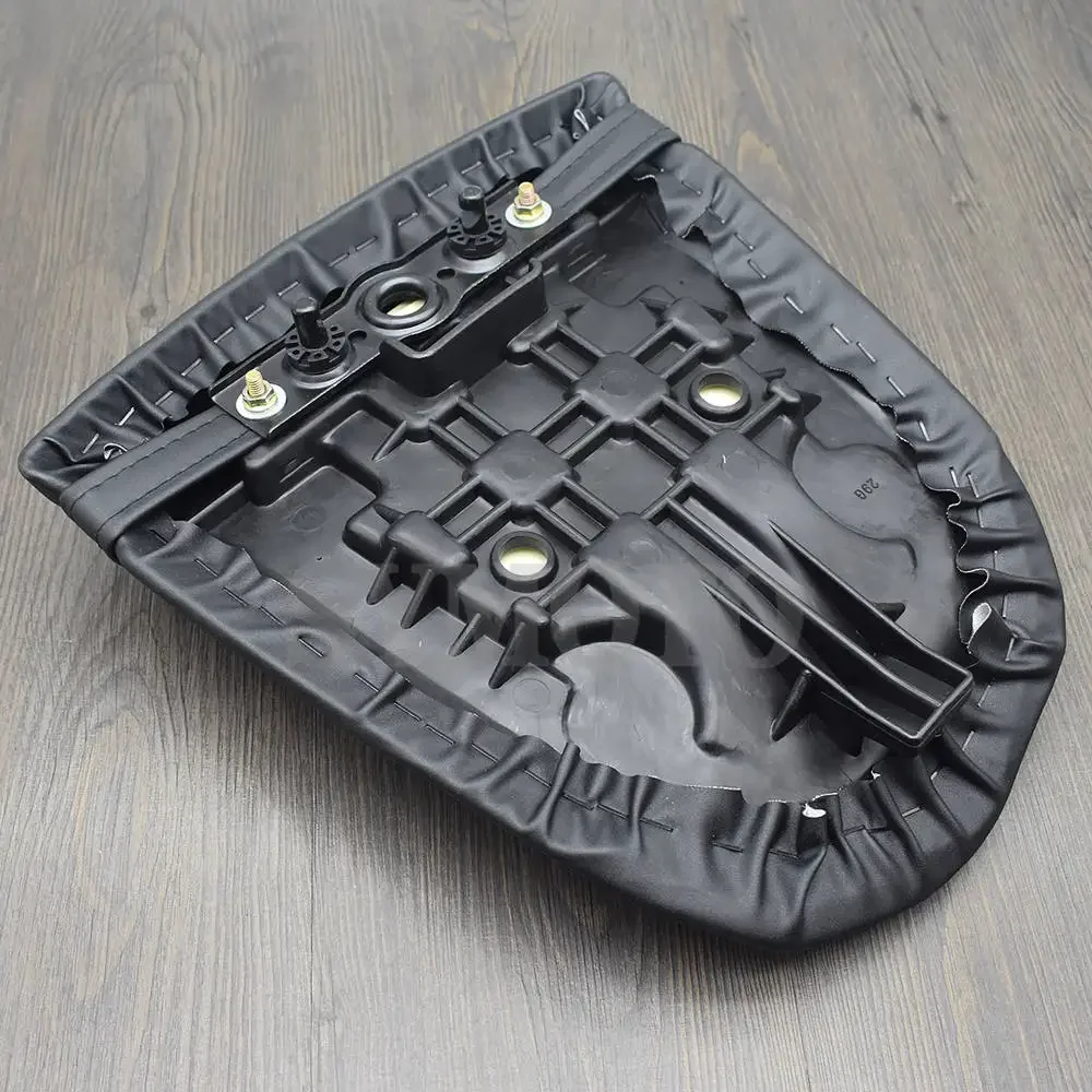 

Motorcycle Rear Pillion Passenger Seat For Suzuki GSXR600 GSXR750 GSXR 750 600 2004-2005 K4 K5