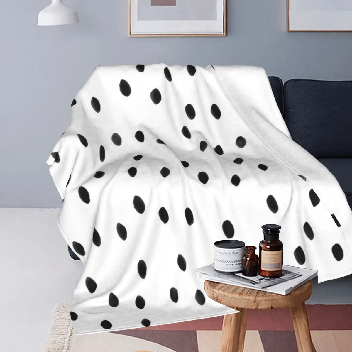 Dalmatian Polka Dot Spots Pattern (Blackwhite) Blankets Soft Warm Flannel Throw Blanket Plush for Bed Living room Home Couch