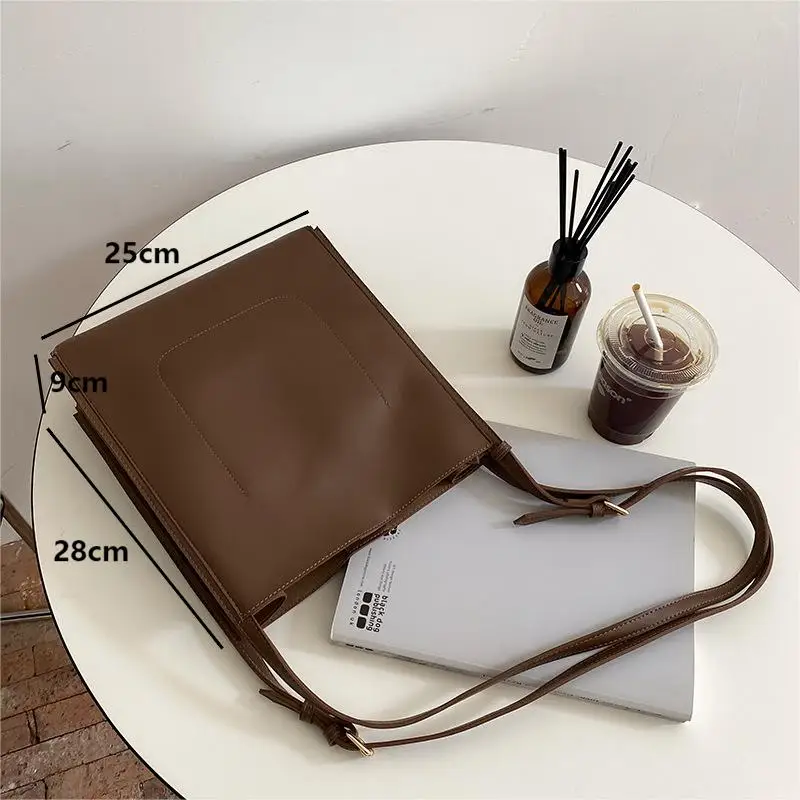 Retro Leather Shoulder Bags for Women Simple Female Black Tote Bags Commuter Underarm Bag Fashion Brown Large Capacity Handbags