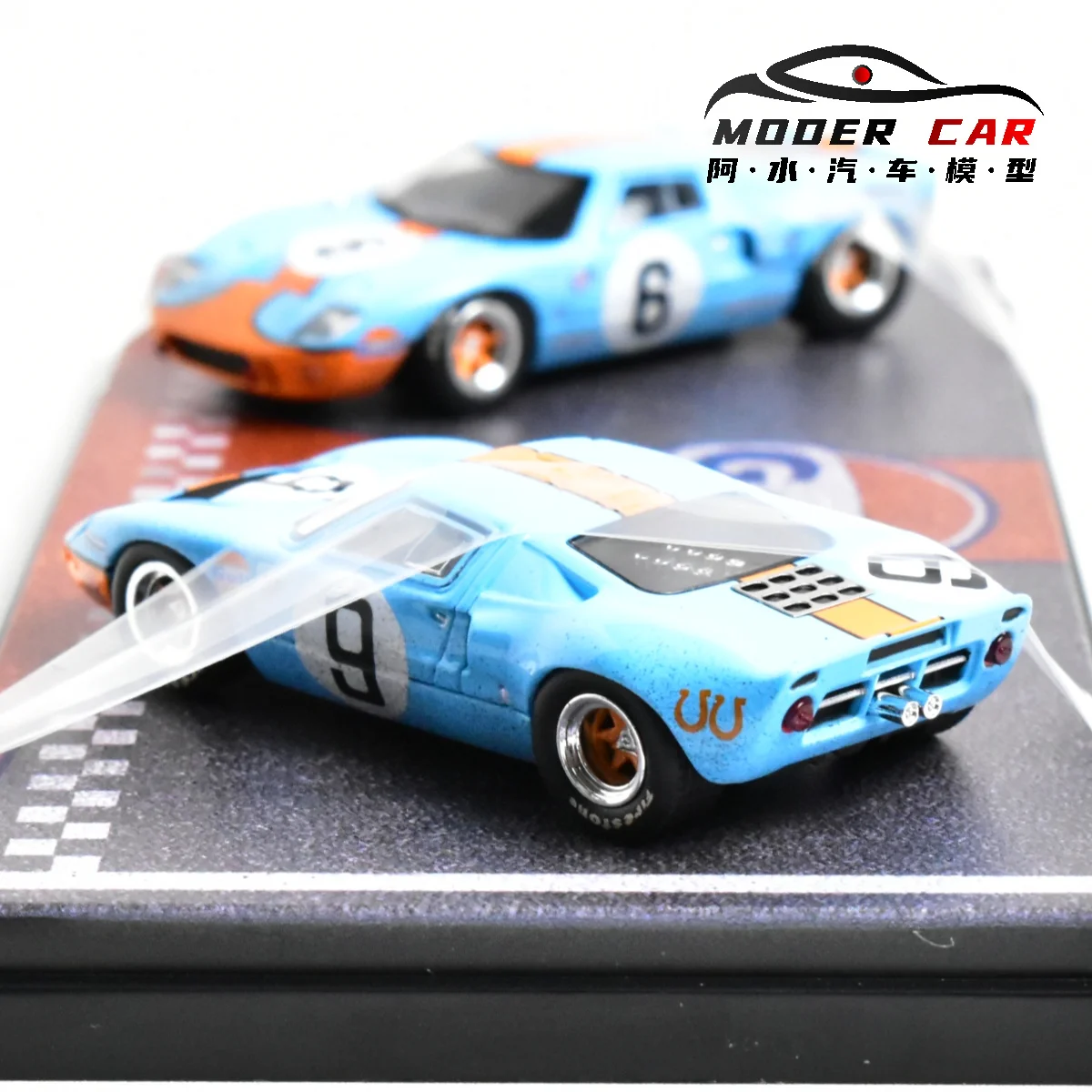 Zoom 1:64 GT40 Mk1 Gulf Diecast Model Car