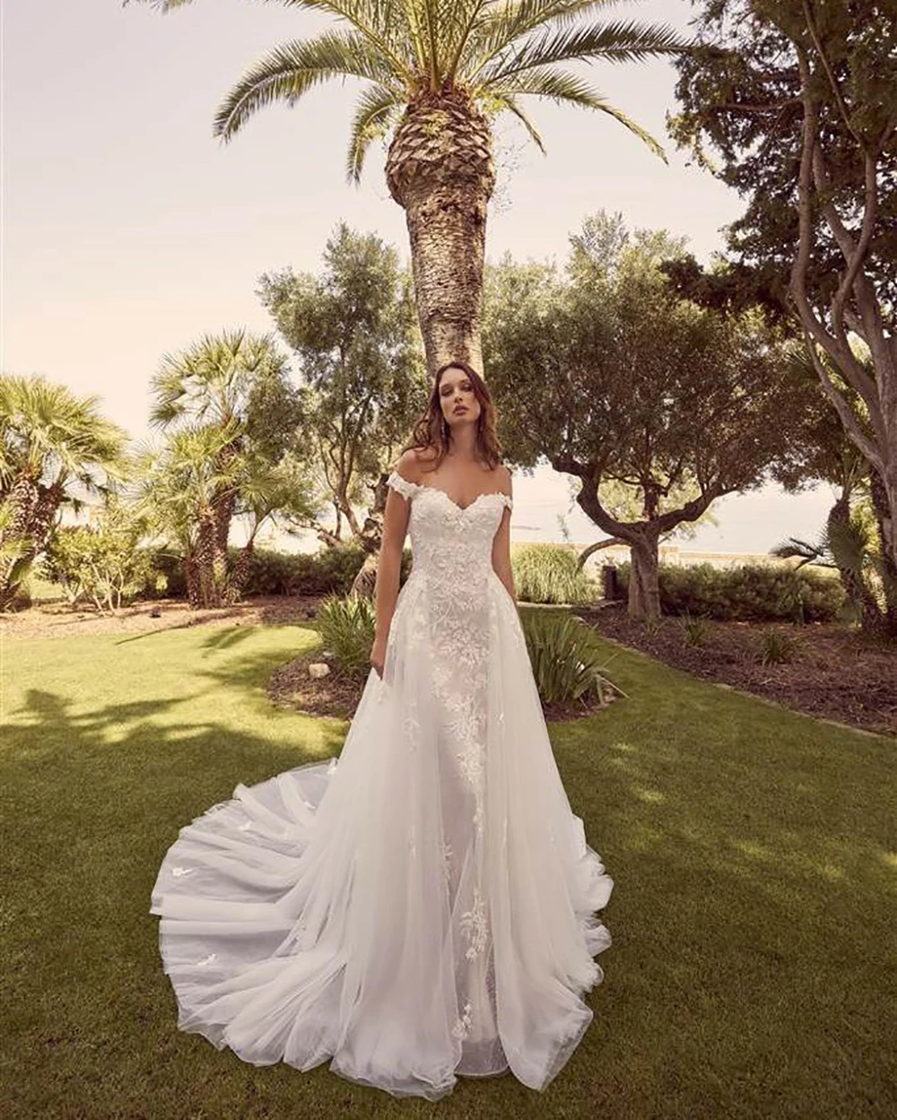 Church Mermaid Wedding Dresses Customized Off Shoulder Lace Appliques Detachable Train Bridal Dress Luxury Bride Dresses