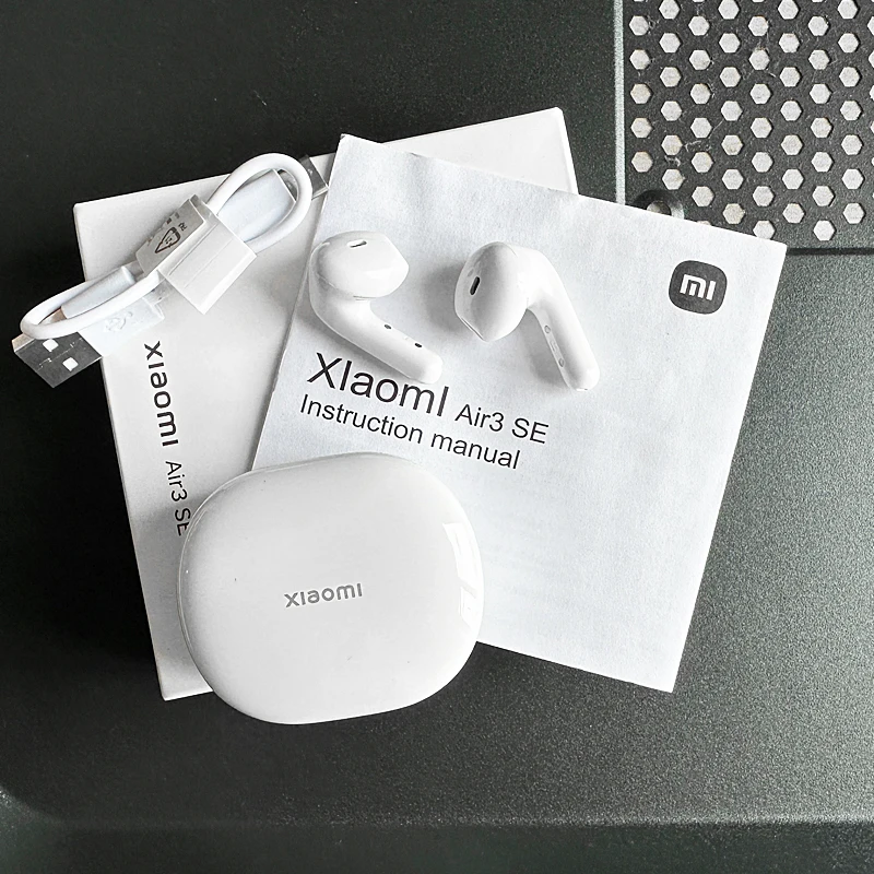 سماعات أذن Xiaomi Air3 SE اللاسلكية الحقيقية مع ميكروفون وسماعات بلوتوث عصرية وخفيفة الوزن وسماعات أذن للموسيقى وجودة صوت جيدة