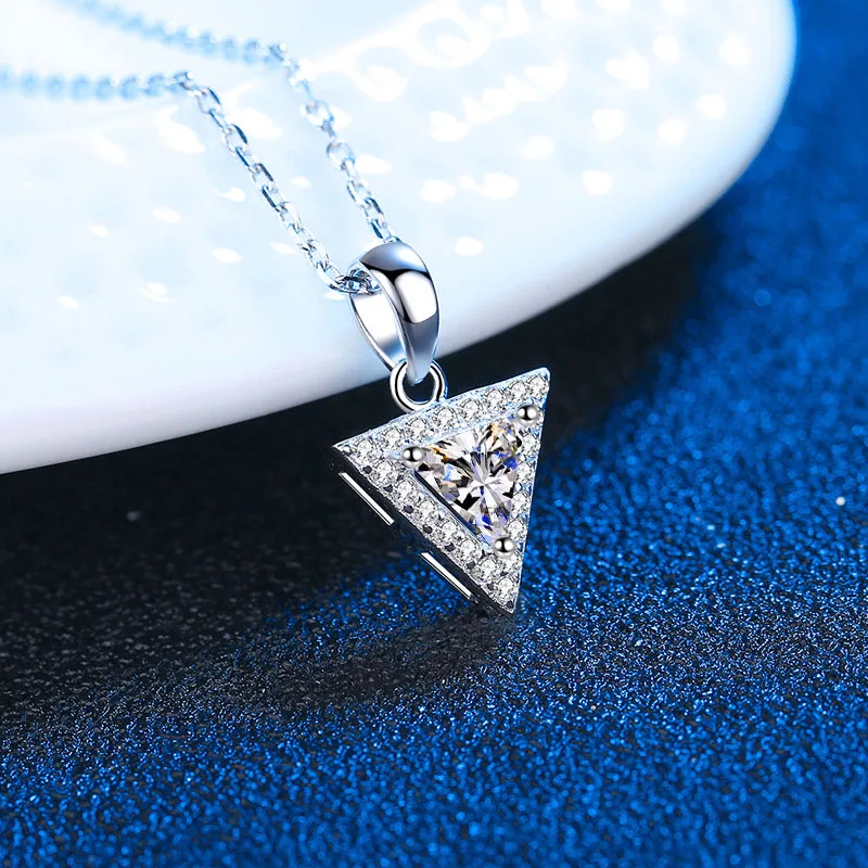 100% 925 Sterling Silver Triangle Cut Real Moissanite Pendant Necklace For Women Top Quality Wedding Party Bridal Fine Jewelry