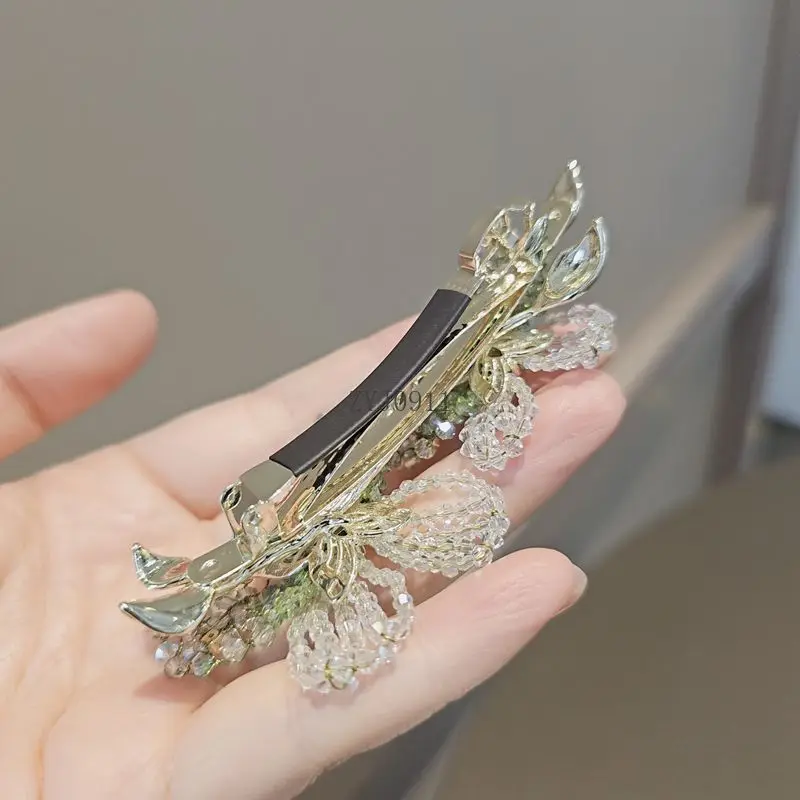 優しく明るい手編みの徐々に変化する蝶の高級横クリップ ハーフヘアピン プレートヘアピン