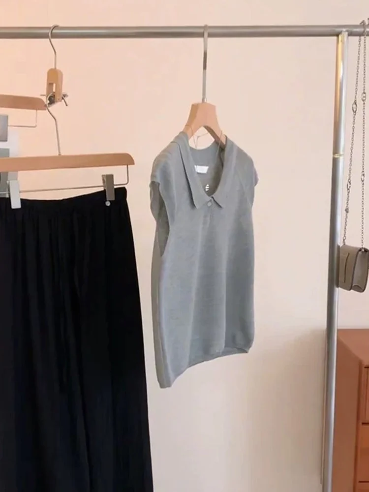 シックなニットポロネックトップカジュアルボトリングシャツ韓国スタイル通勤ファッショナブルなアンチエイジング夏の婦人服