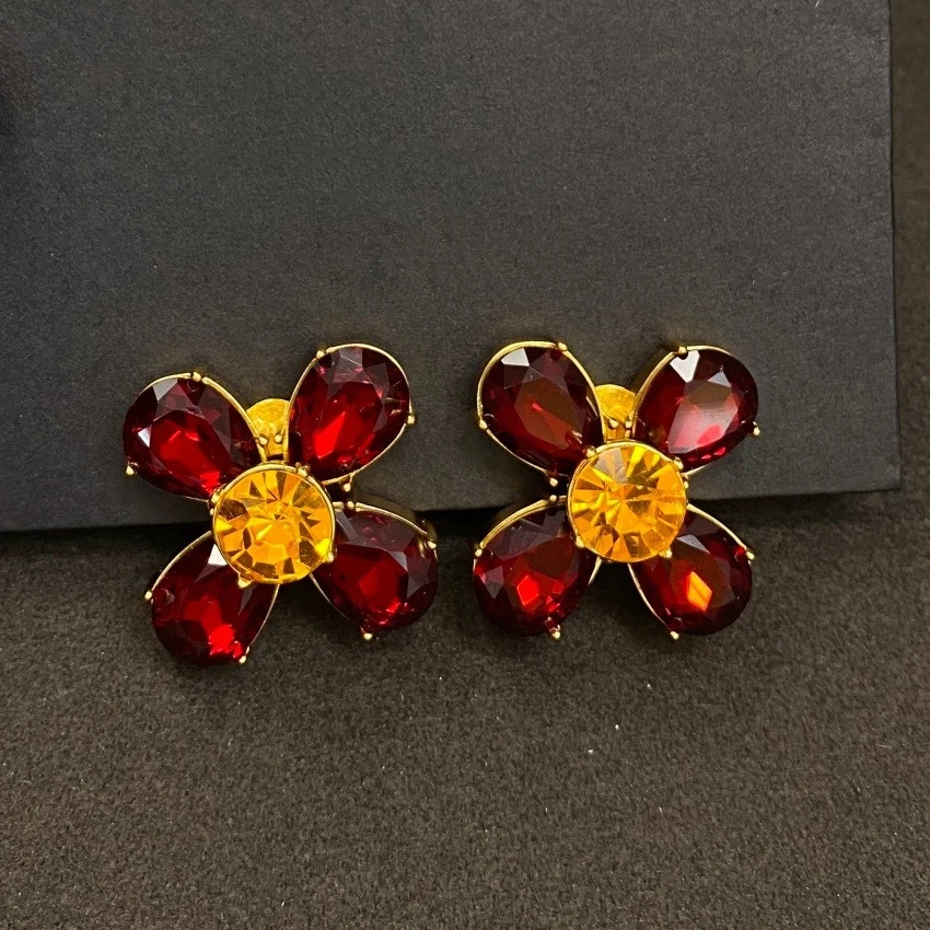 

Europe America Red Crystal Flower Earrings Luxury Ear Clip Women Top Quality Designer Vintage Jewelry