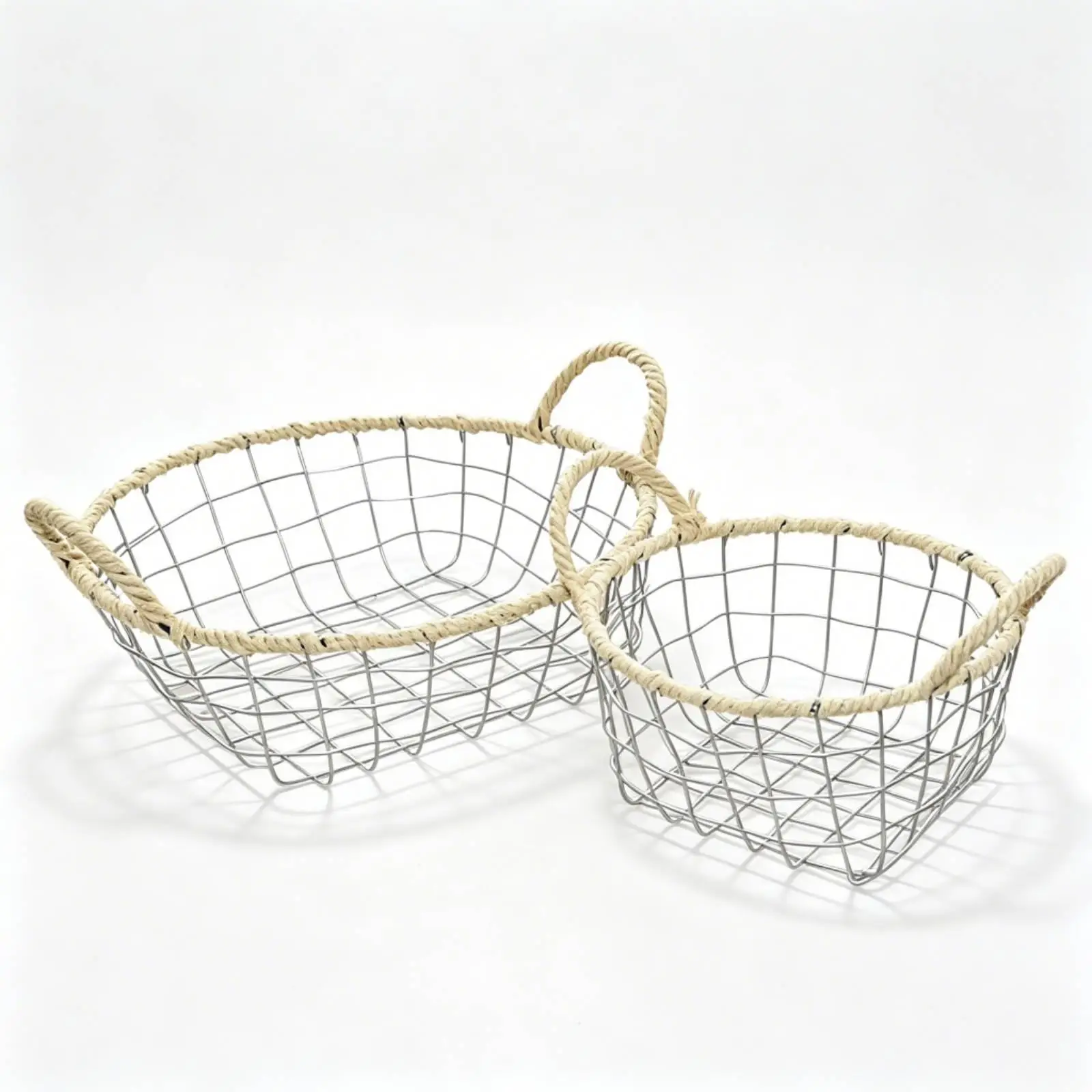 2 Pieces Iron Wire Basket with Rope-Wrapped Handles Everyday Shallow Round Wire Basket Lightweight for Tabletop Display